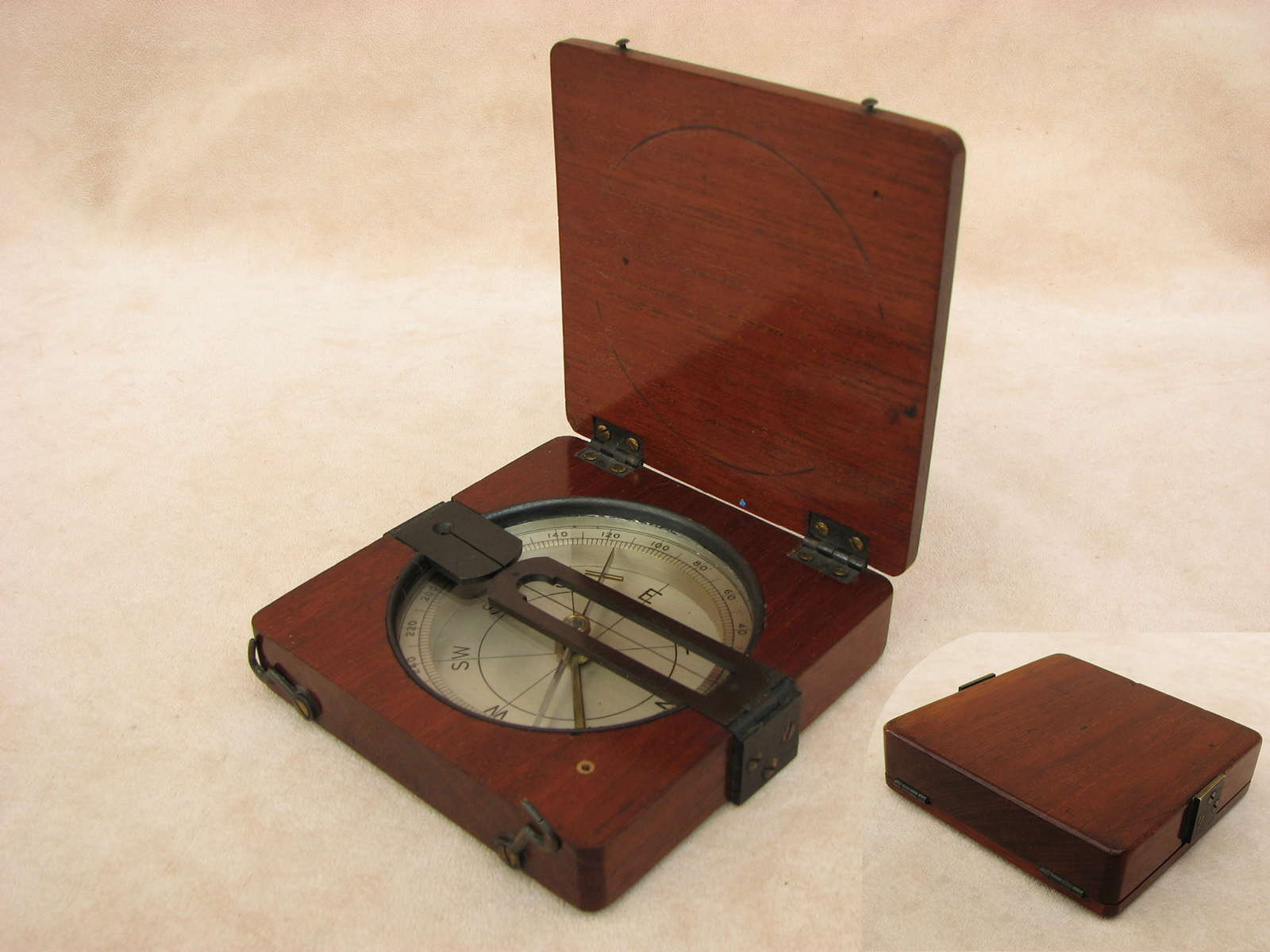 Antique mahogany cased needle pocket compass with twin sight vanes